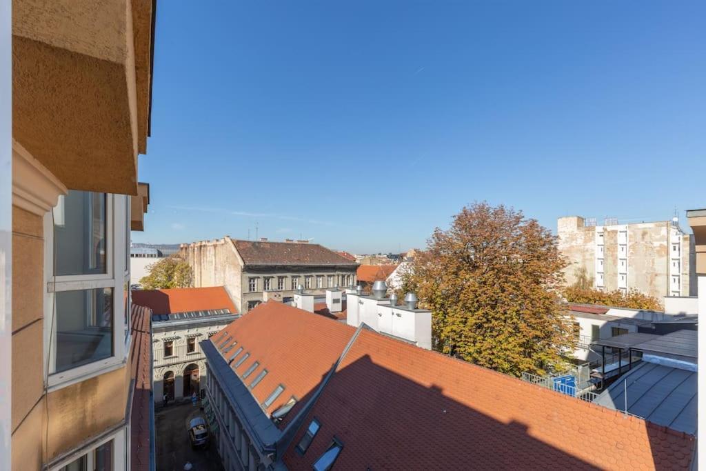 S22 Apartment Budapest Eksteriør bilde
